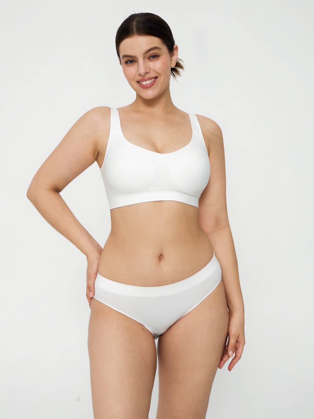 Seamless Adjustable Wide-Strap Underwire-Free Smoothing Bra
