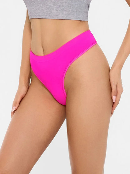 Seamless AirKnit Thong