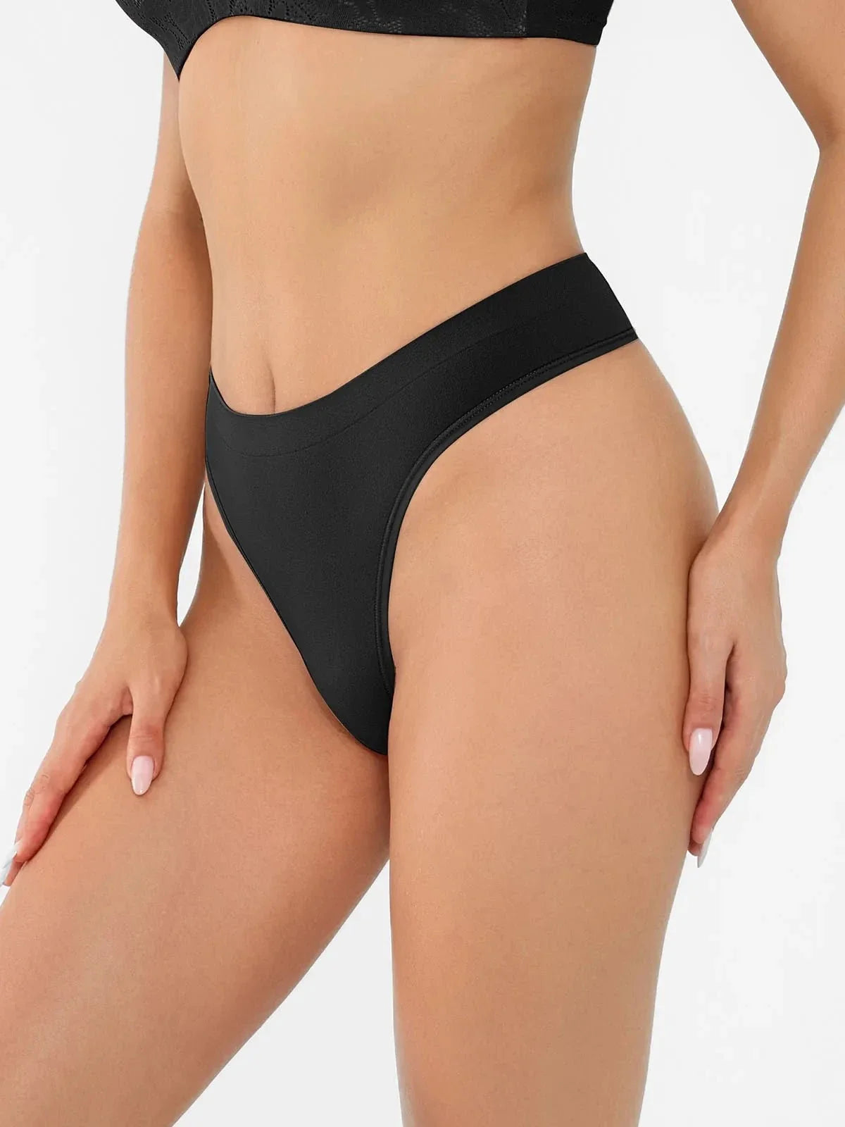 Seamless AirKnit Thong