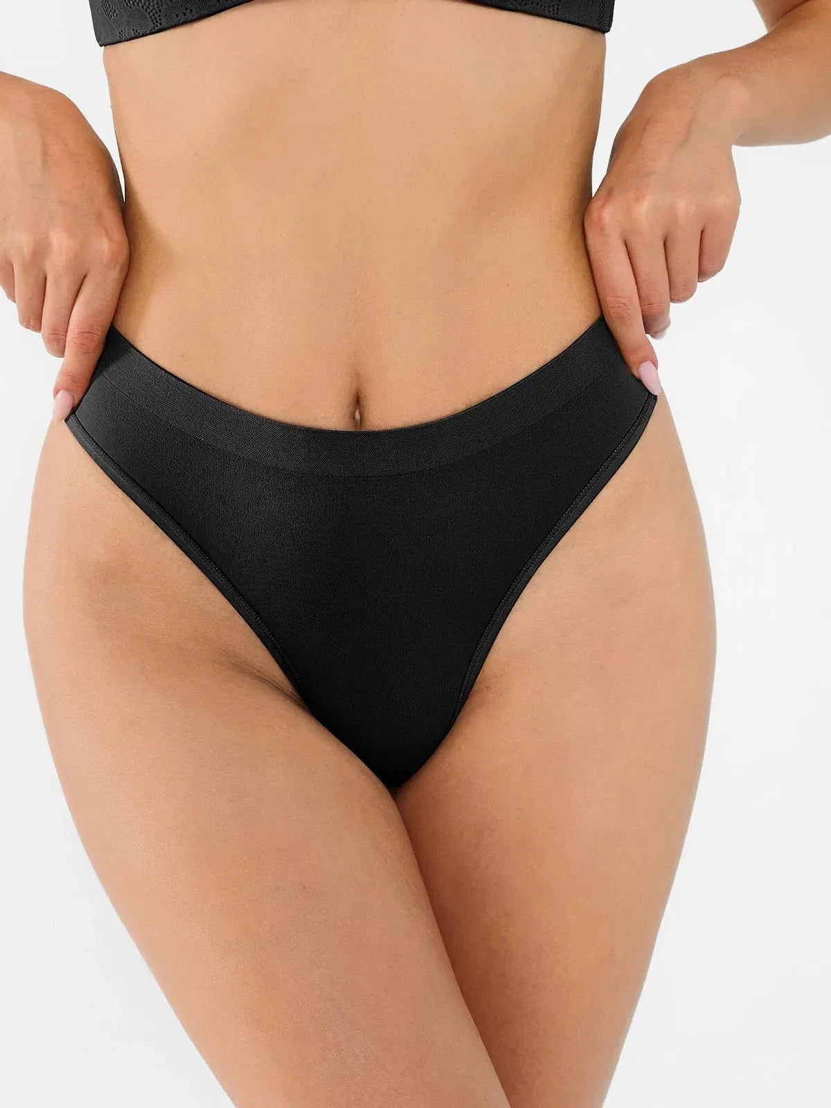 Seamless AirKnit Thong
