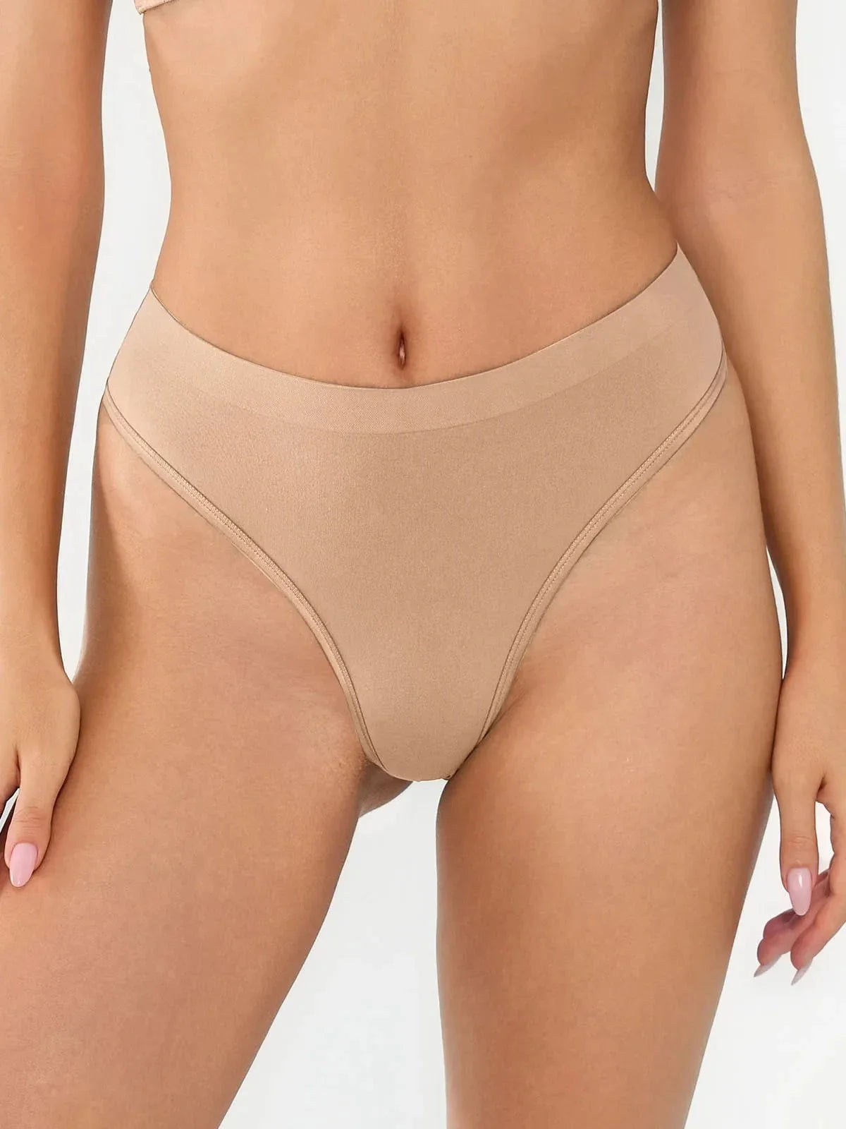 Seamless AirKnit Thong