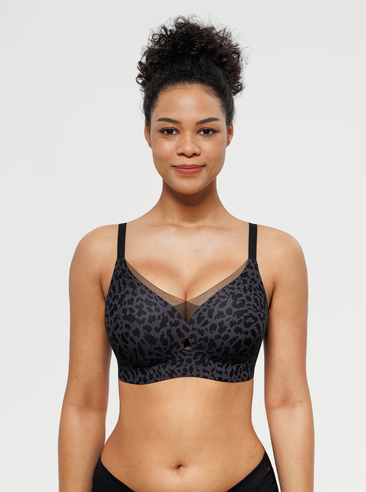 Seamless Airy Contour Plunge Bra