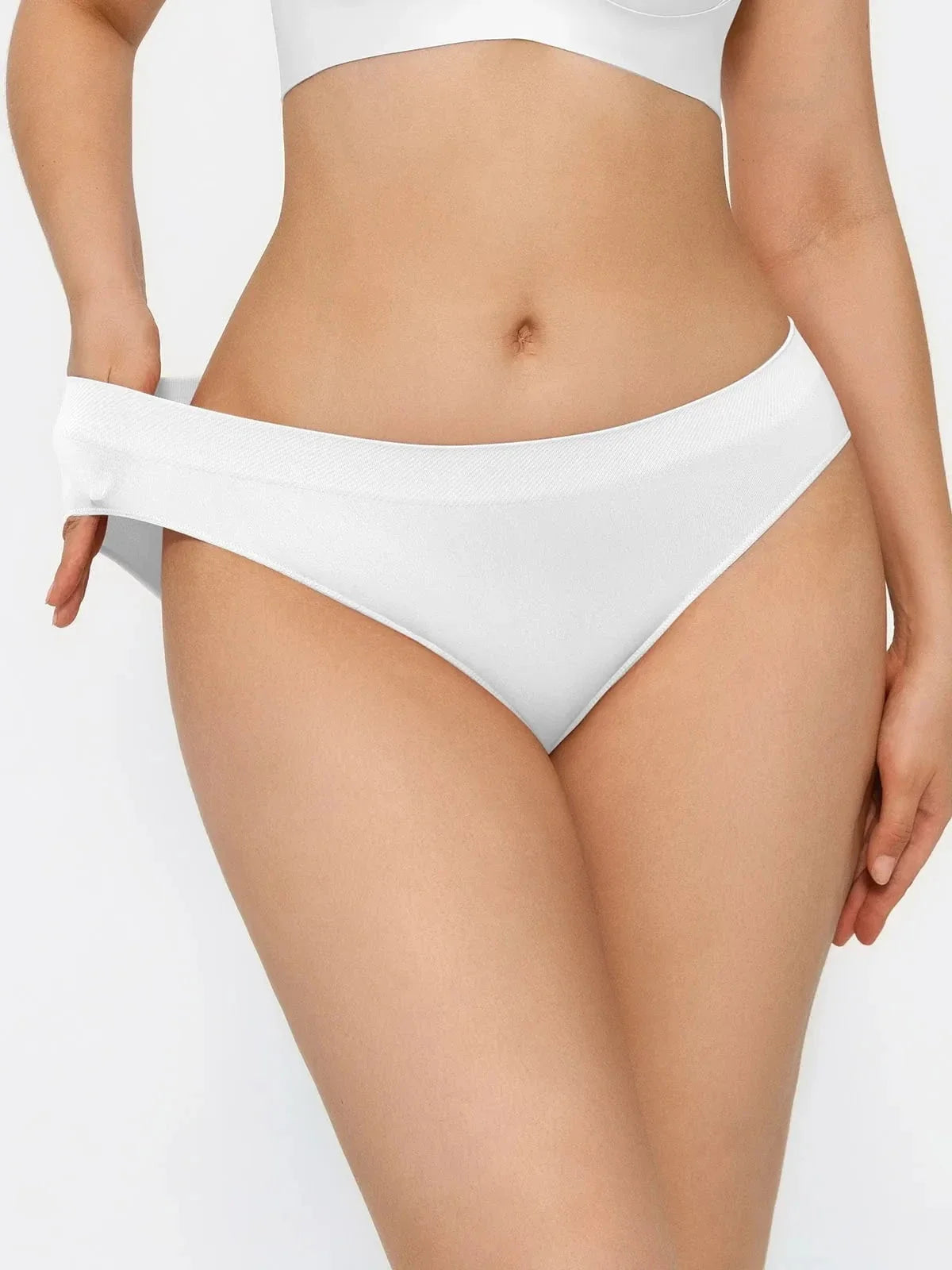 Seamless Solid Mid-Rise Brief