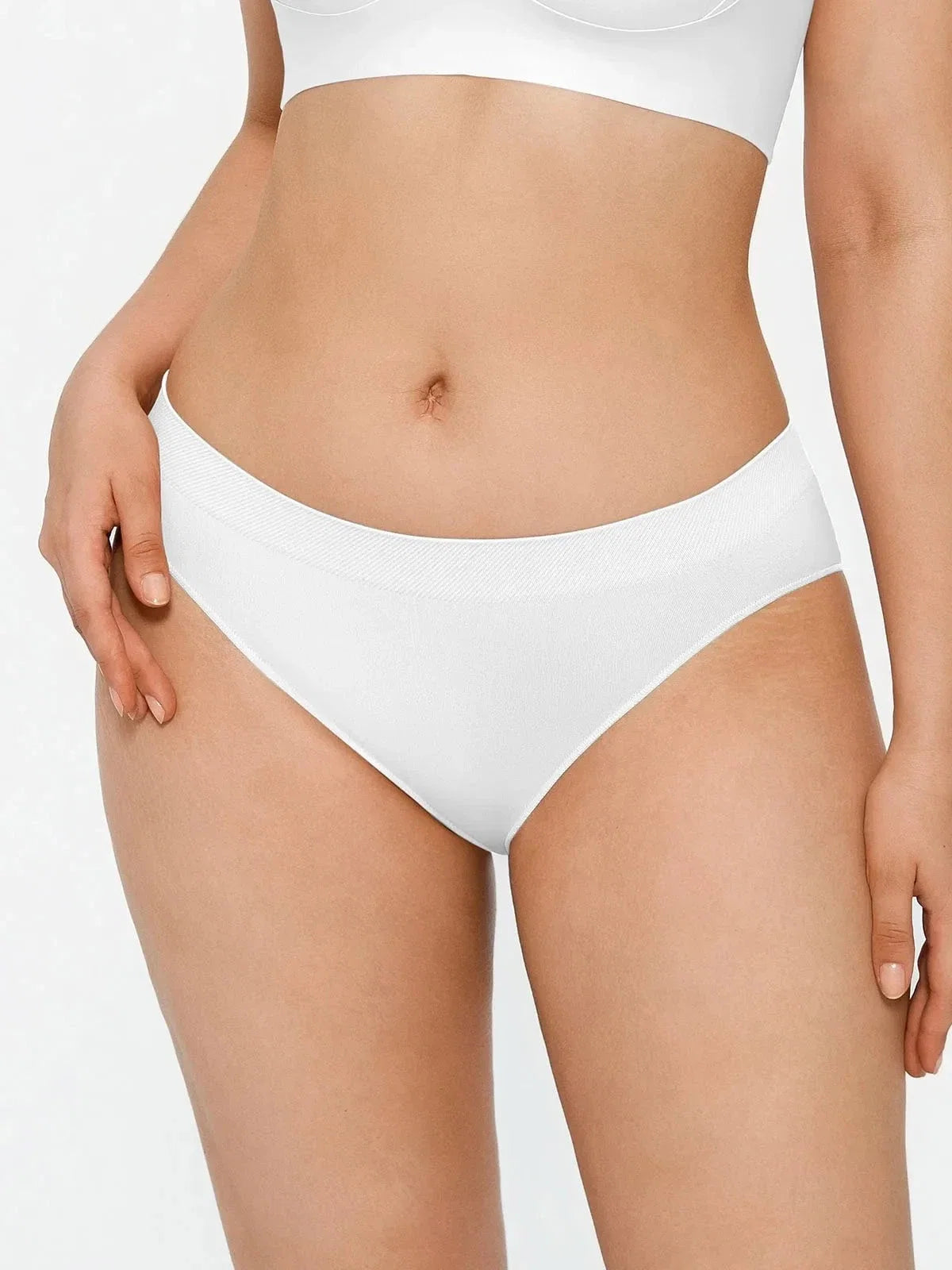 Seamless Solid Mid-Rise Brief