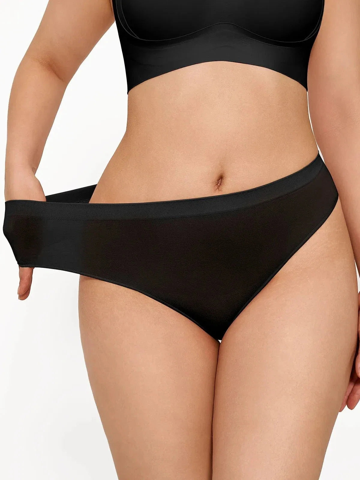 Seamless Solid Mid-Rise Thong Brief
