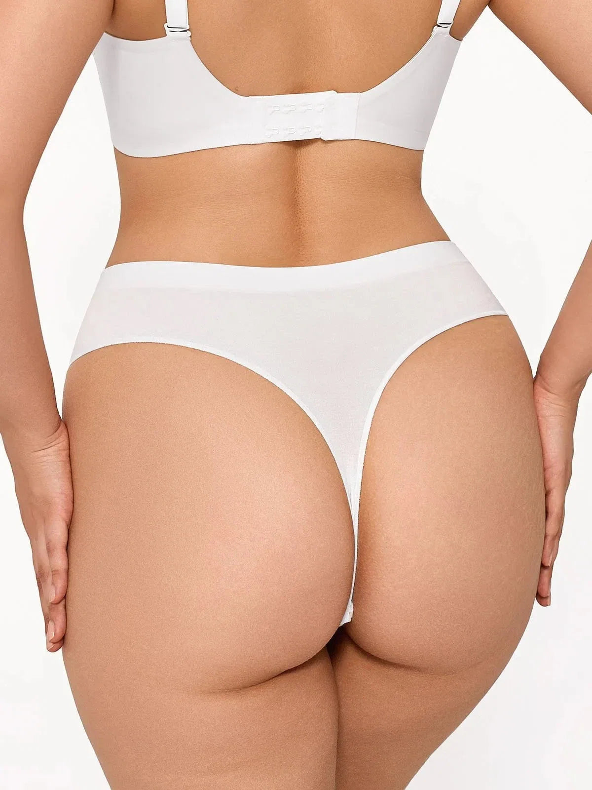Seamless Solid Mid-Rise Thong Brief