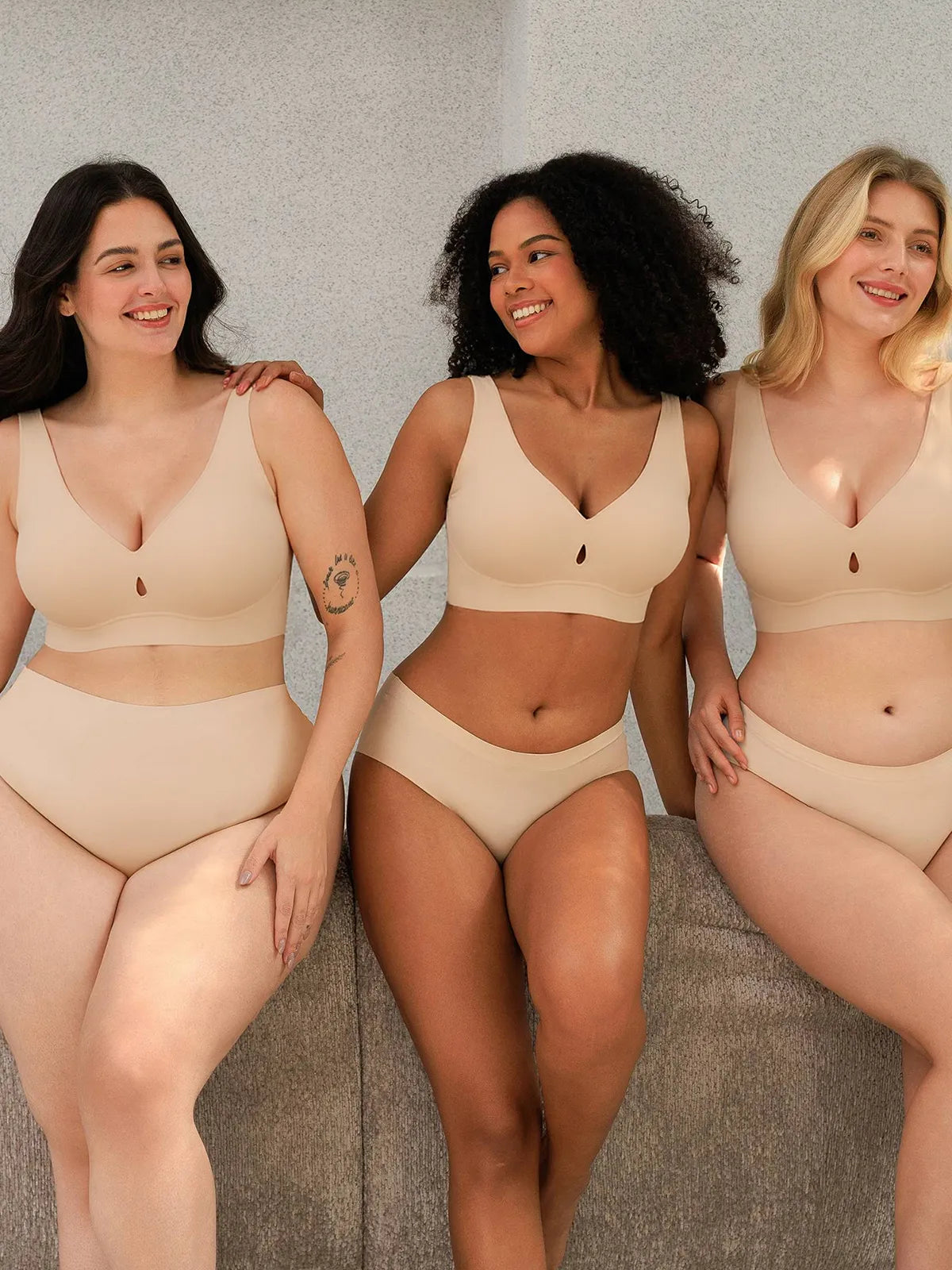 Seamless Wireless Deep V Jelly Contour Support Bra